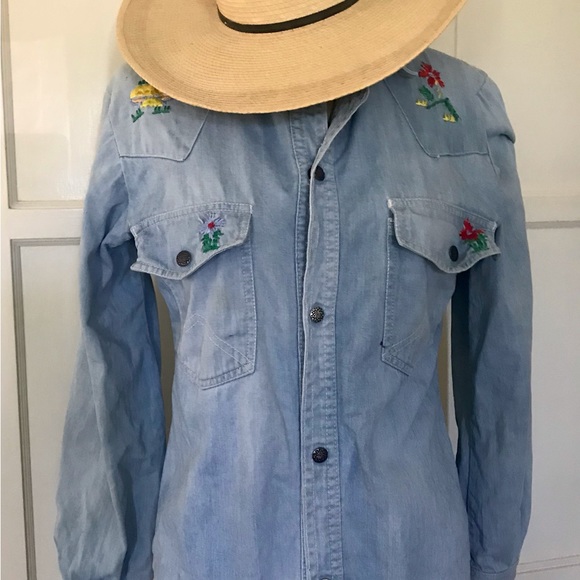 Your favorite 70s cotton denim hand-embroidered mushrooms lady bug Boho  shirt ! - Picture 2 of 16